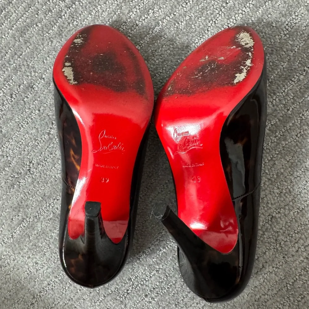 Christian Louboutin Ron Ron 100 Patent Calf Turtle Round Toe Heels, Size 39 - Picture 9 of 11